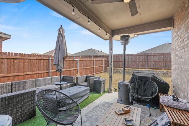 2512 Foules Drive, Glenn Heights, TX 75154