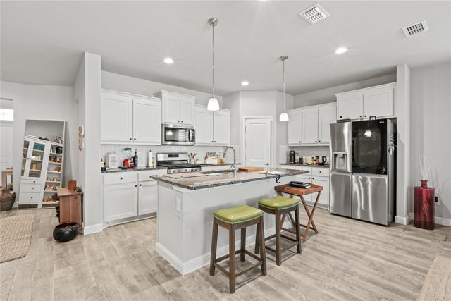 2512 Foules Drive, Glenn Heights, TX 75154