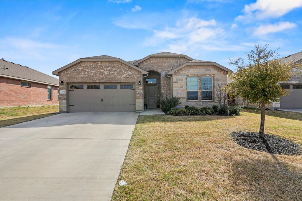 2512 Foules Drive, Glenn Heights, TX 75154