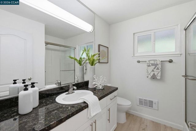 233 Masters Ct 4, Walnut Creek, CA 94598