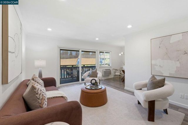 233 Masters Ct 4, Walnut Creek, CA 94598