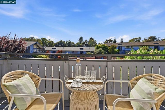 233 Masters Ct 4, Walnut Creek, CA 94598