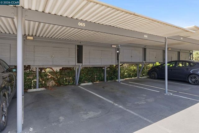 233 Masters Ct 4, Walnut Creek, CA 94598