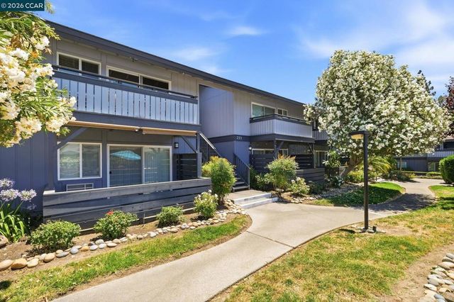 233 Masters Ct 4, Walnut Creek, CA 94598