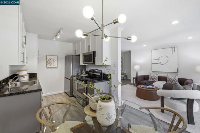 233 Masters Ct 4, Walnut Creek, CA 94598