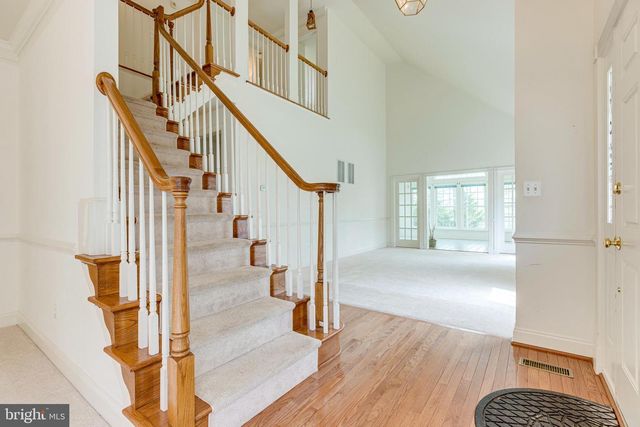 25634 CREEK RUN TER, Chantilly, VA 20152