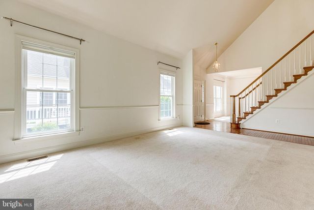 25634 CREEK RUN TER, Chantilly, VA 20152