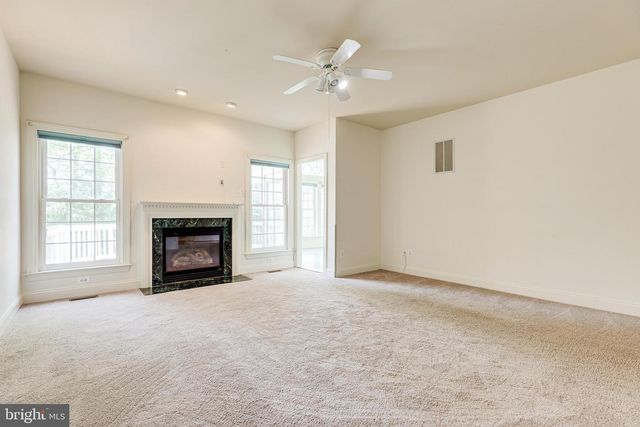 25634 CREEK RUN TER, Chantilly, VA 20152