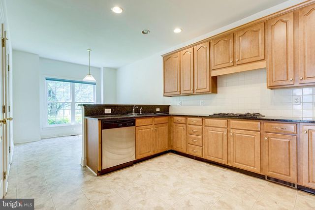 25634 CREEK RUN TER, Chantilly, VA 20152