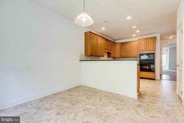 25634 CREEK RUN TER, Chantilly, VA 20152