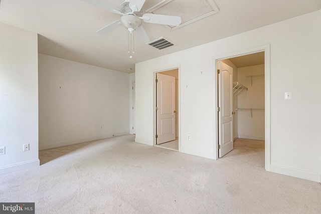 25634 CREEK RUN TER, Chantilly, VA 20152
