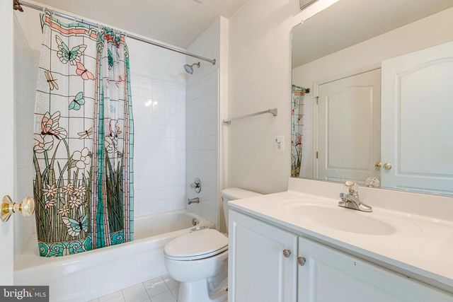 25634 CREEK RUN TER, Chantilly, VA 20152