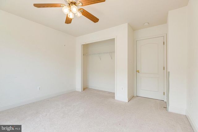 25634 CREEK RUN TER, Chantilly, VA 20152