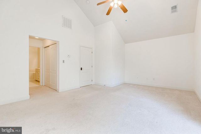 25634 CREEK RUN TER, Chantilly, VA 20152
