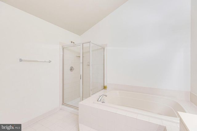 25634 CREEK RUN TER, Chantilly, VA 20152