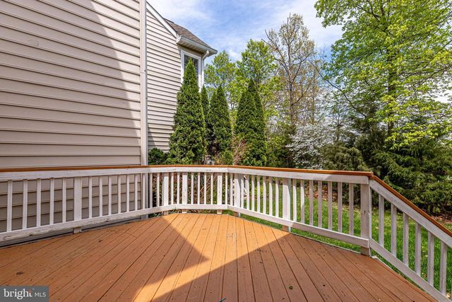 25634 CREEK RUN TER, Chantilly, VA 20152