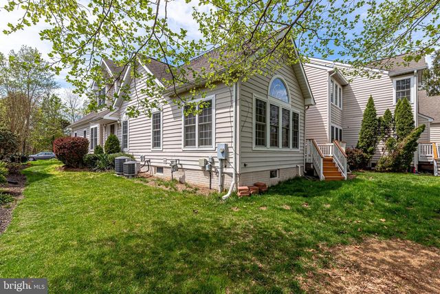 25634 CREEK RUN TER, Chantilly, VA 20152