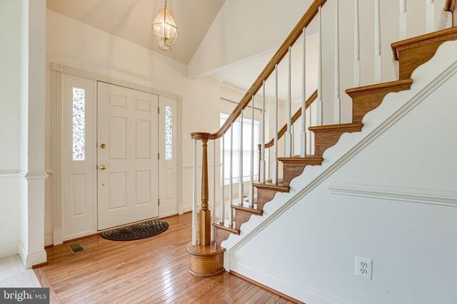 25634 CREEK RUN TER, Chantilly, VA 20152