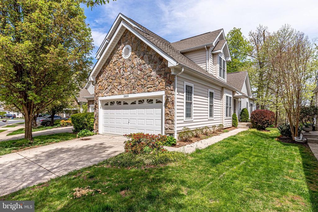 25634 CREEK RUN TER, Chantilly, VA 20152