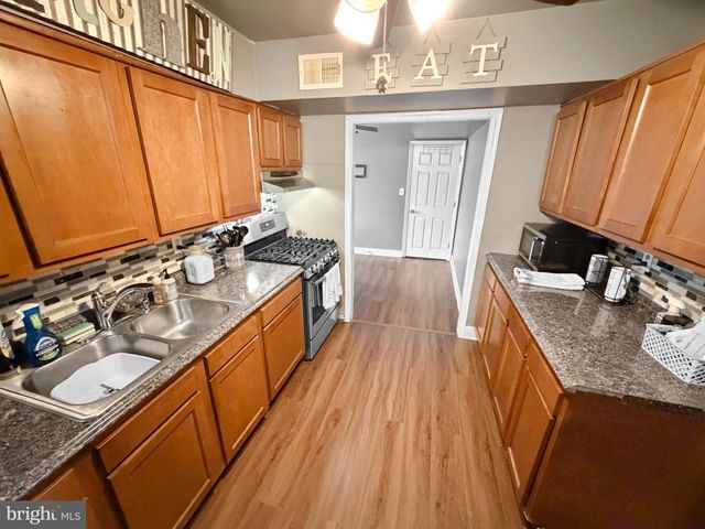 15 MARK, New Castle, DE 19720