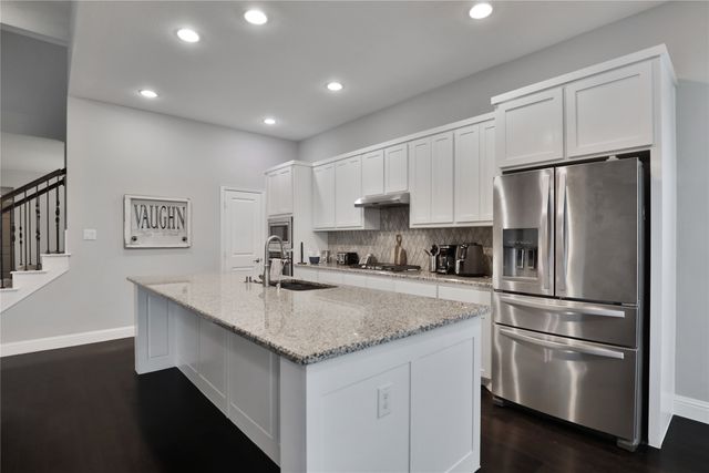 925 Spring Falls Drive, Mckinney, TX 75071