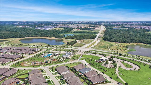 925 Spring Falls Drive, Mckinney, TX 75071