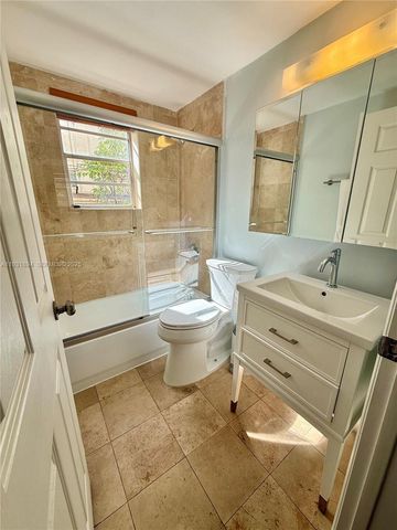 4812 Pine Tree Dr 103, Miami Beach, FL 33140