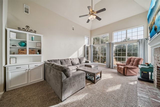 9119 N 102nd East Avenue, Owasso, OK 74055