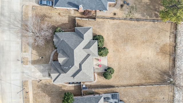 9119 N 102nd East Avenue, Owasso, OK 74055