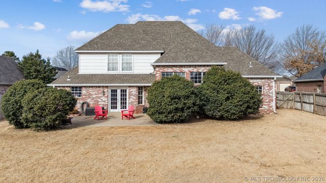 9119 N 102nd East Avenue, Owasso, OK 74055