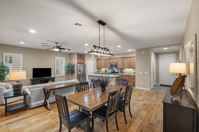 850 N Broken Hills Drive, Green Valley, AZ 85614