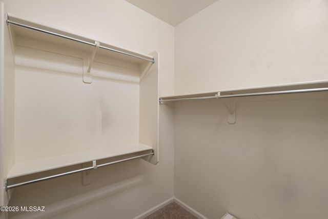 850 N Broken Hills Drive, Green Valley, AZ 85614