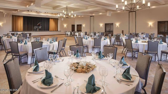 850 N Broken Hills Drive, Green Valley, AZ 85614