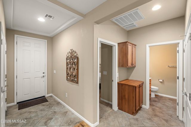 850 N Broken Hills Drive, Green Valley, AZ 85614