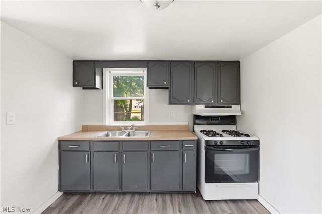 5838 Portage Avenue, Cleveland, OH 44127