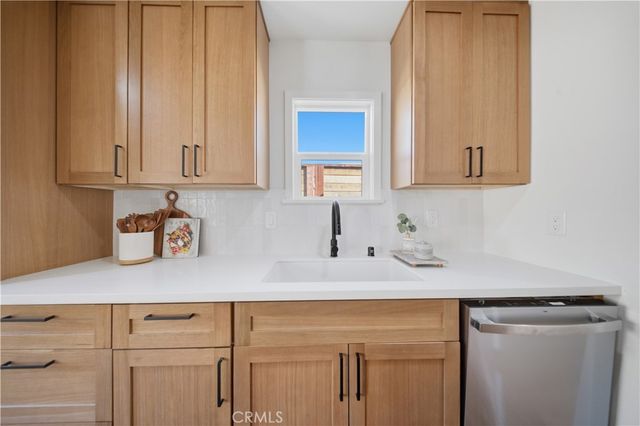 806 W 219th Street, Torrance, CA 90502