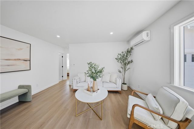 806 W 219th Street, Torrance, CA 90502