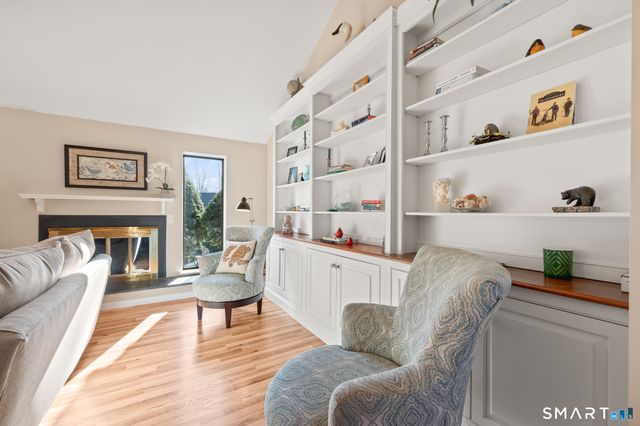 168 Hollister Way South, Glastonbury, CT 06033