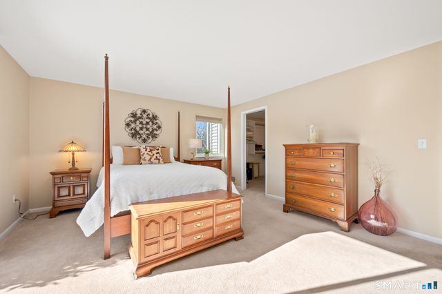 168 Hollister Way South, Glastonbury, CT 06033