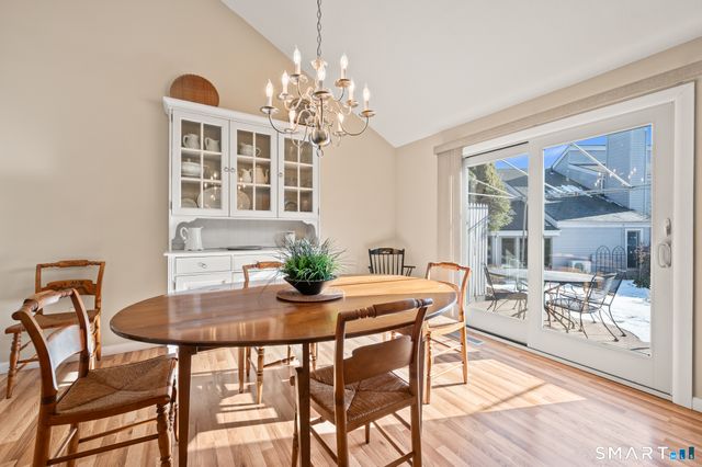 168 Hollister Way South, Glastonbury, CT 06033