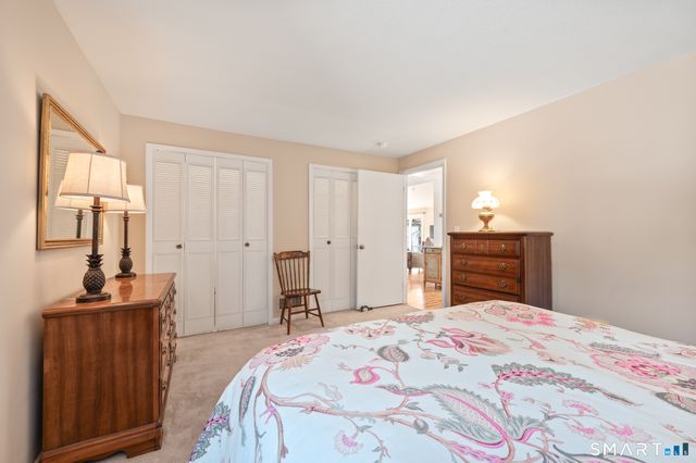 168 Hollister Way South, Glastonbury, CT 06033