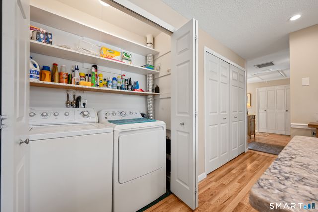 168 Hollister Way South, Glastonbury, CT 06033