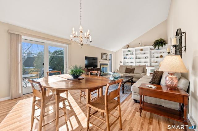 168 Hollister Way South, Glastonbury, CT 06033