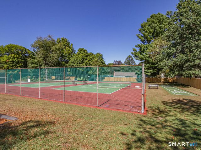 168 Hollister Way South, Glastonbury, CT 06033