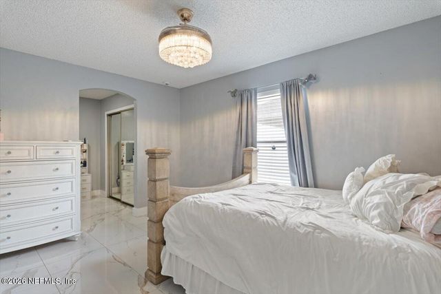 487 PORTOBELLO Drive, Jacksonville, FL 32221