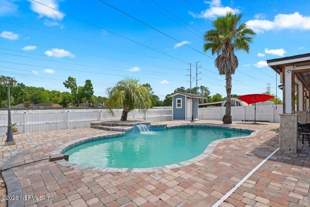 487 PORTOBELLO Drive, Jacksonville, FL 32221
