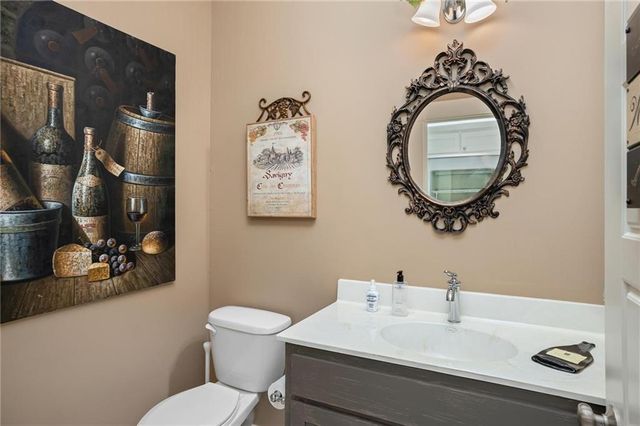 1 Hawthorne Place, Independence, MO 64052