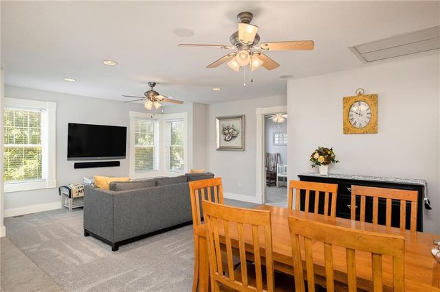 1 Hawthorne Place, Independence, MO 64052