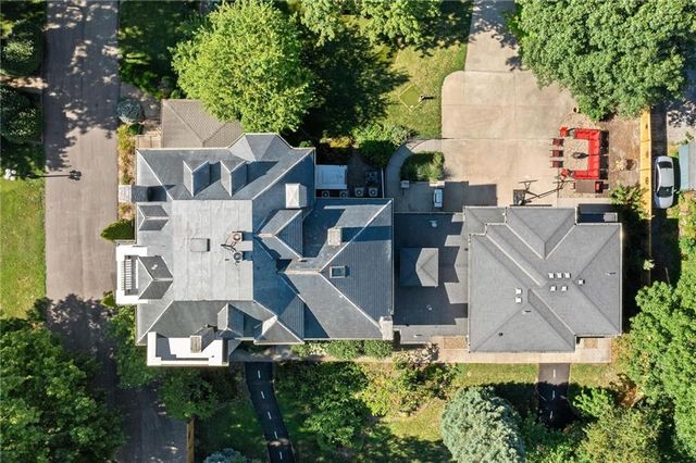 1 Hawthorne Place, Independence, MO 64052