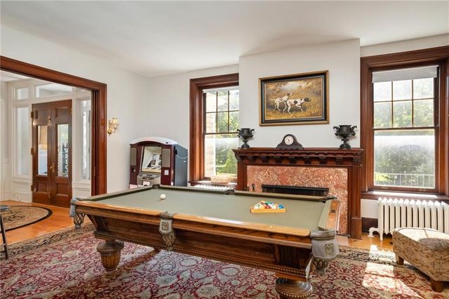 1 Hawthorne Place, Independence, MO 64052